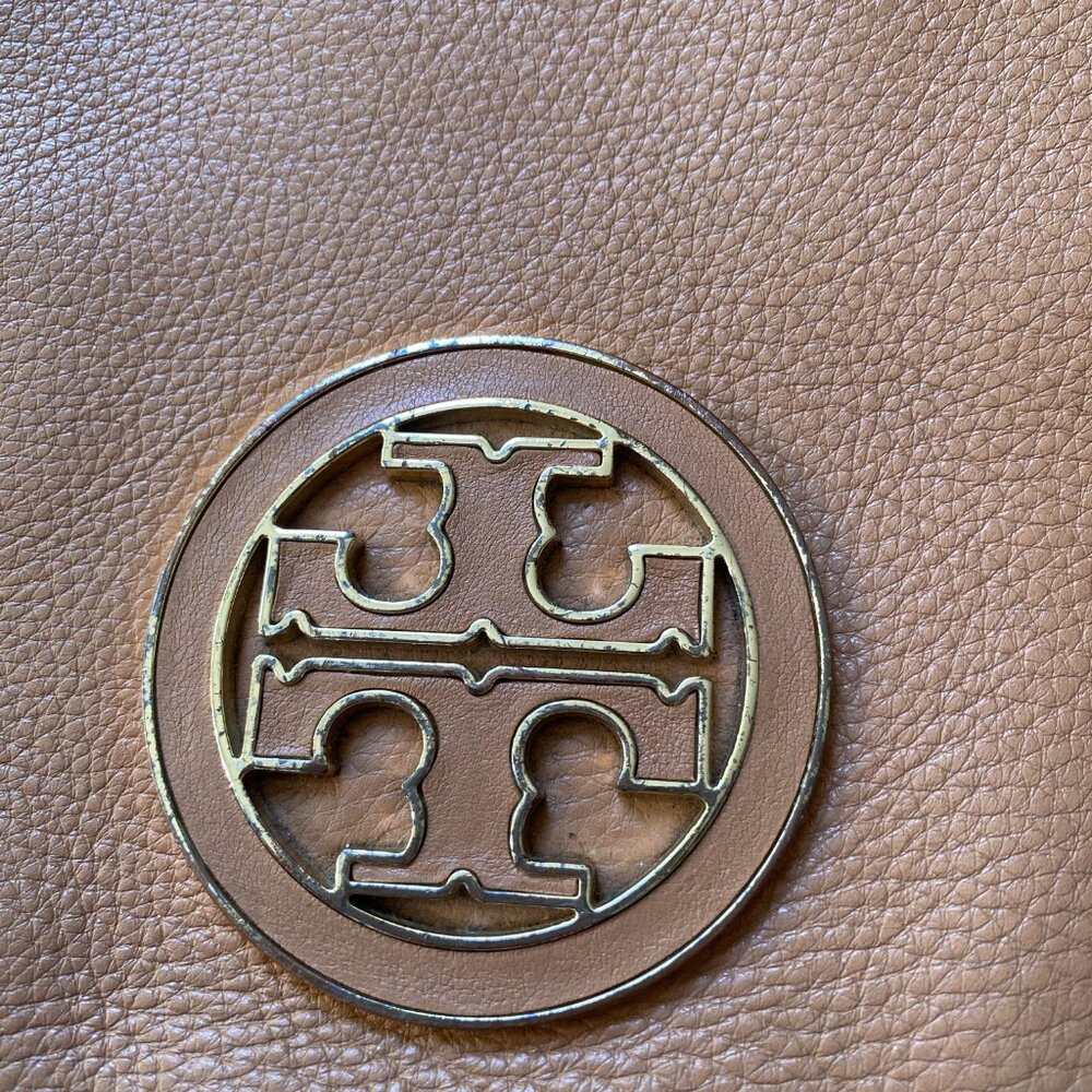 Tory Burch Amanda Flap Clutch Purse - Picture 4 of 12